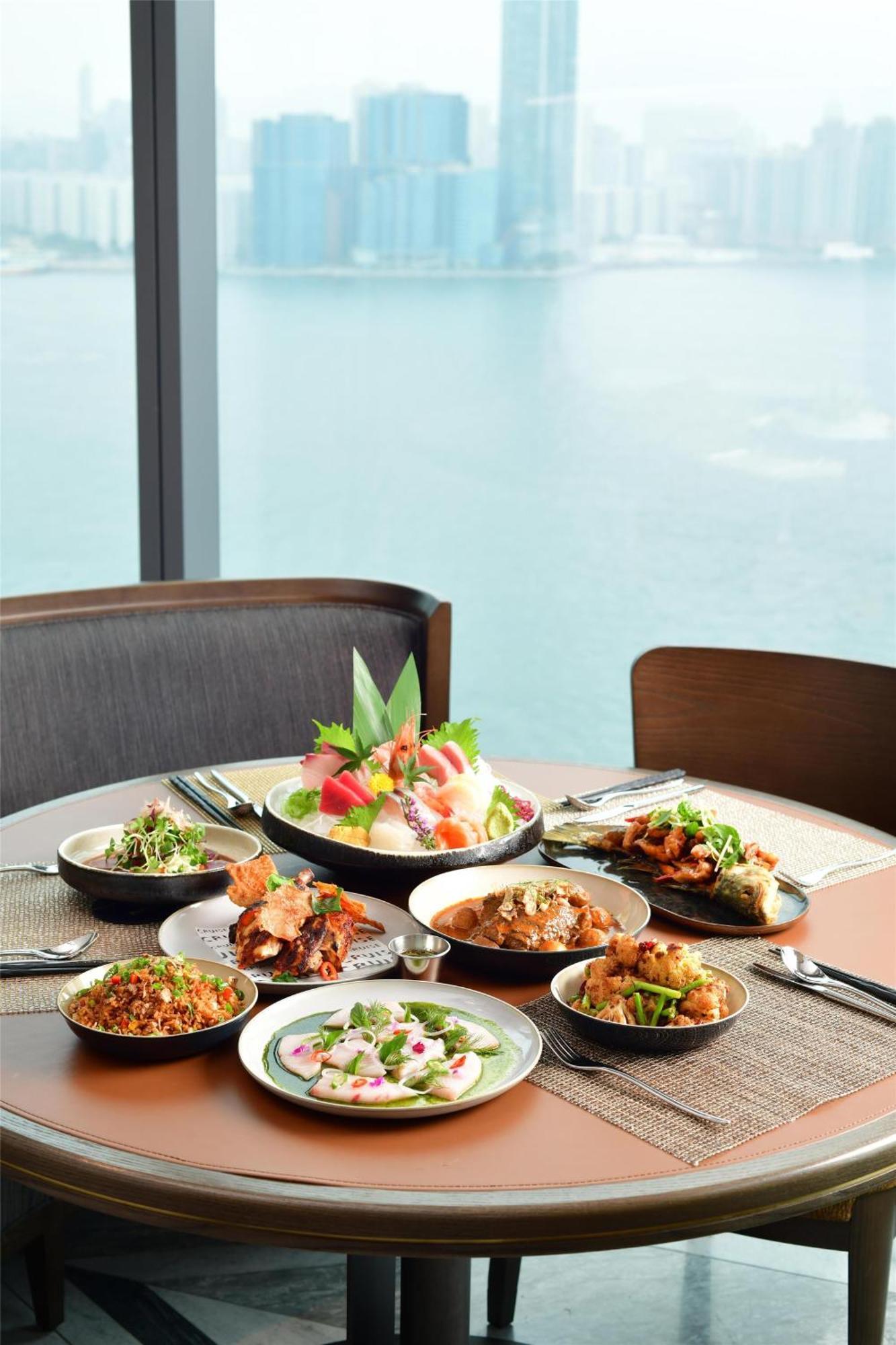 Отель Hyatt Centric Victoria Harbour Гонконг Экстерьер фото